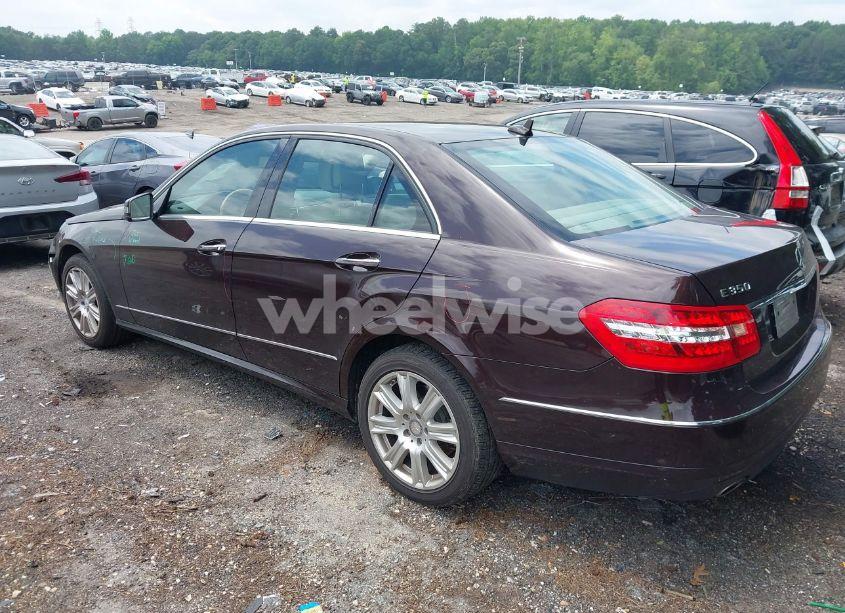 Photo 3 of 2013 Mercedes-benz E 350 (VIN WDDHF5KB7DA663228)