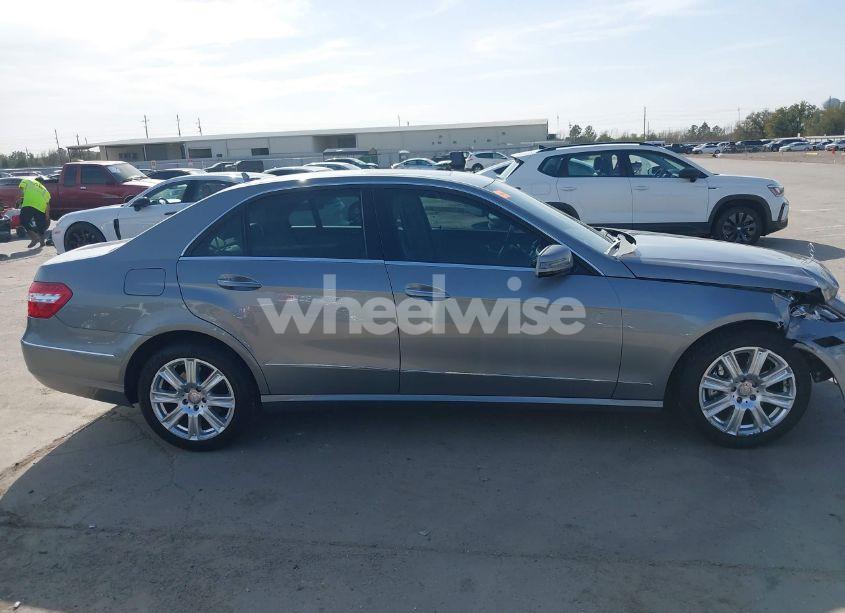 Photo 14 of 2013 Mercedes-benz E 350 (VIN WDDHF5KB7DA671961)