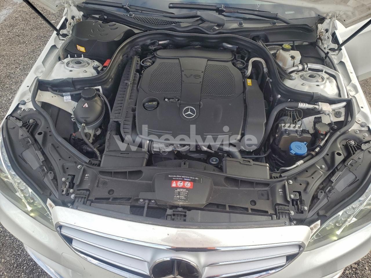 Photo 11 of 2014 MERCEDES-BENZ E 350 (VIN WDDHF5KB7EA922088)
