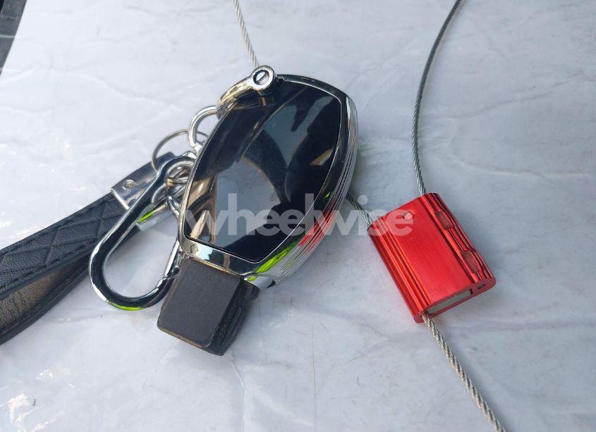 Photo 11 of 2015 Mercedes-benz E 350 (VIN WDDHF5KB9FB096047)