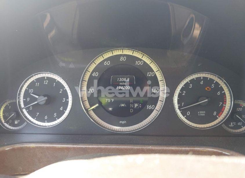 Photo 7 of 2013 Mercedes-benz E 350 (VIN WDDHF5KBXDA751464)