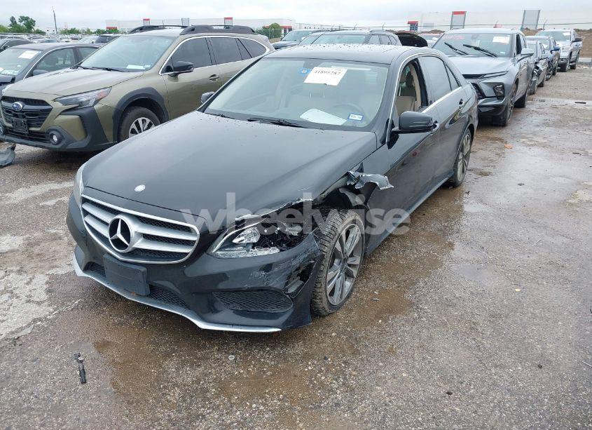 Photo 2 of 2014 Mercedes-benz E 350 (VIN WDDHF5KBXEA974847)