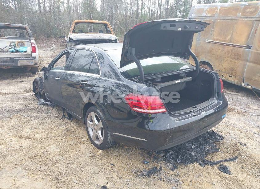 Photo 3 of 2014 Mercedes-benz E 350 (VIN WDDHF5KBXEA994970)