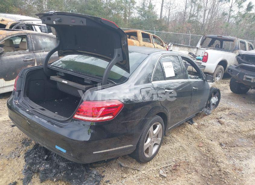 Photo 4 of 2014 Mercedes-benz E 350 (VIN WDDHF5KBXEA994970)
