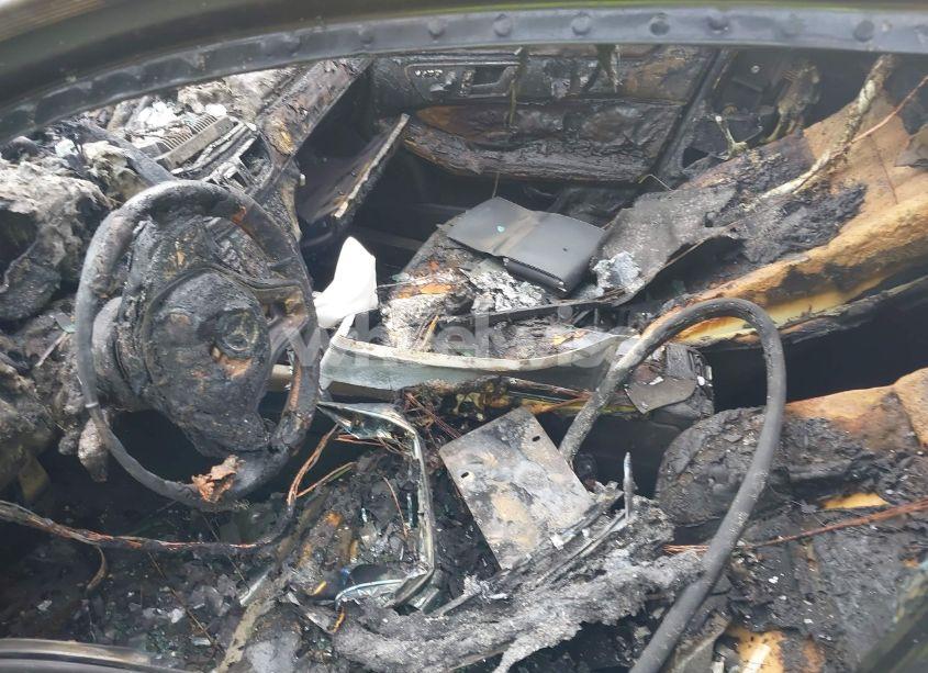 Photo 5 of 2014 Mercedes-benz E 350 (VIN WDDHF5KBXEA994970)