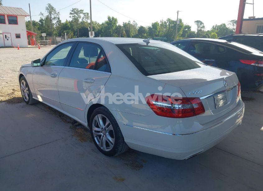 Photo 3 of 2010 Mercedes-benz E 550 (VIN WDDHF7CB2AA132816)