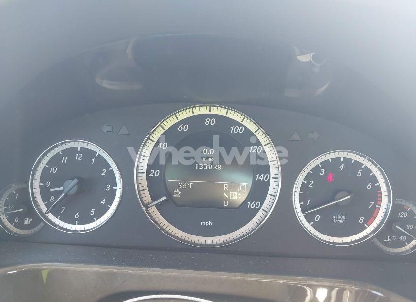 Photo 7 of 2010 Mercedes-benz E 550 (VIN WDDHF7CB2AA132816)