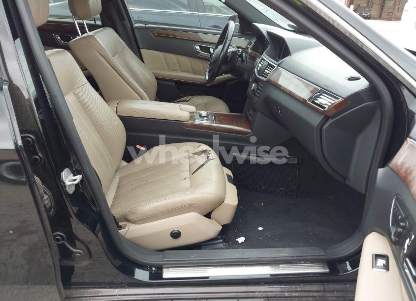 Photo 5 of 2011 Mercedes-benz E 550 (VIN WDDHF7CB2BA470136)