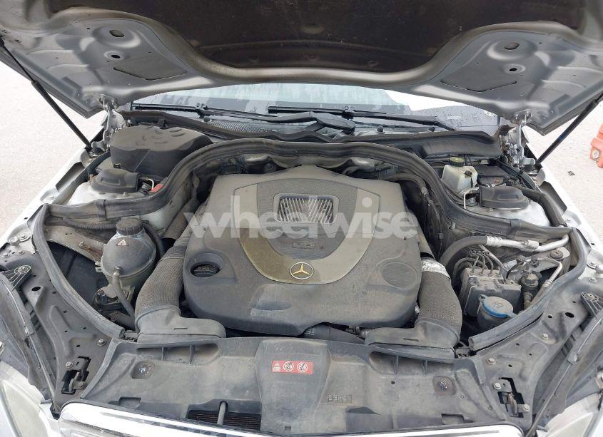 Photo 10 of 2010 Mercedes-benz E 550 (VIN WDDHF7CB9AA018134)