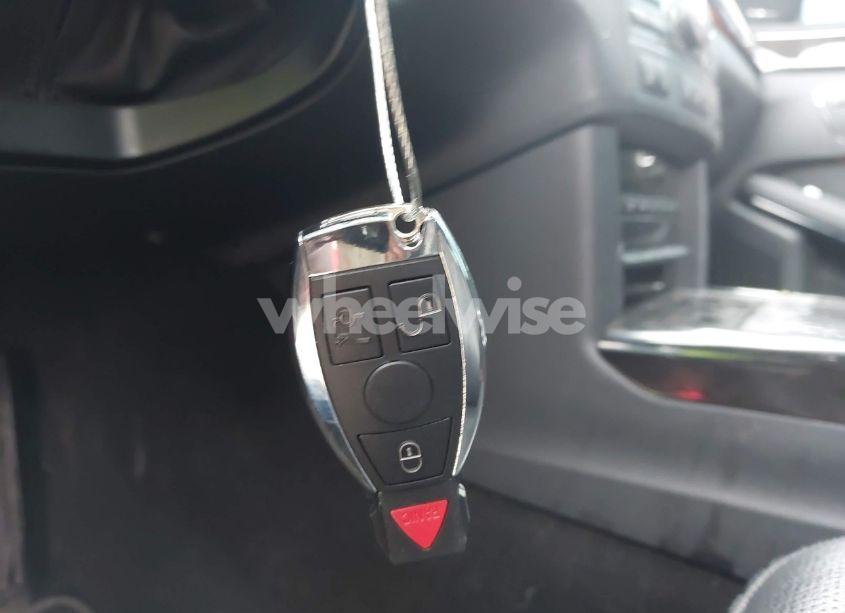 Photo 11 of 2010 Mercedes-benz E 550 (VIN WDDHF7CB9AA018134)