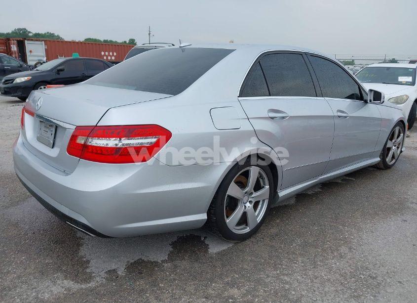 Photo 4 of 2010 Mercedes-benz E 550 (VIN WDDHF7CB9AA018134)