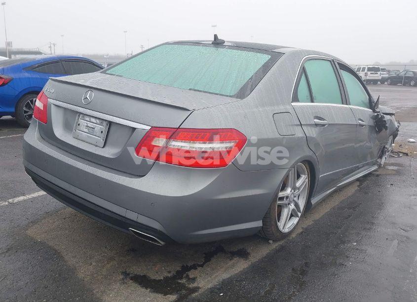 Photo 4 of 2011 Mercedes-benz E 550 (VIN WDDHF7CBXBA286238)