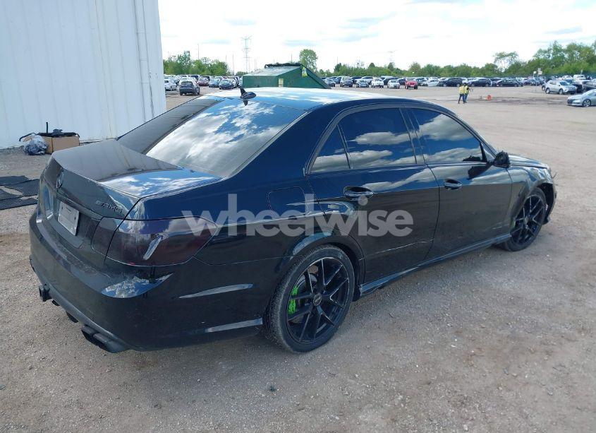 Photo 4 of 2010 Mercedes-benz E 63 AMG (VIN WDDHF7HB1AA149079)