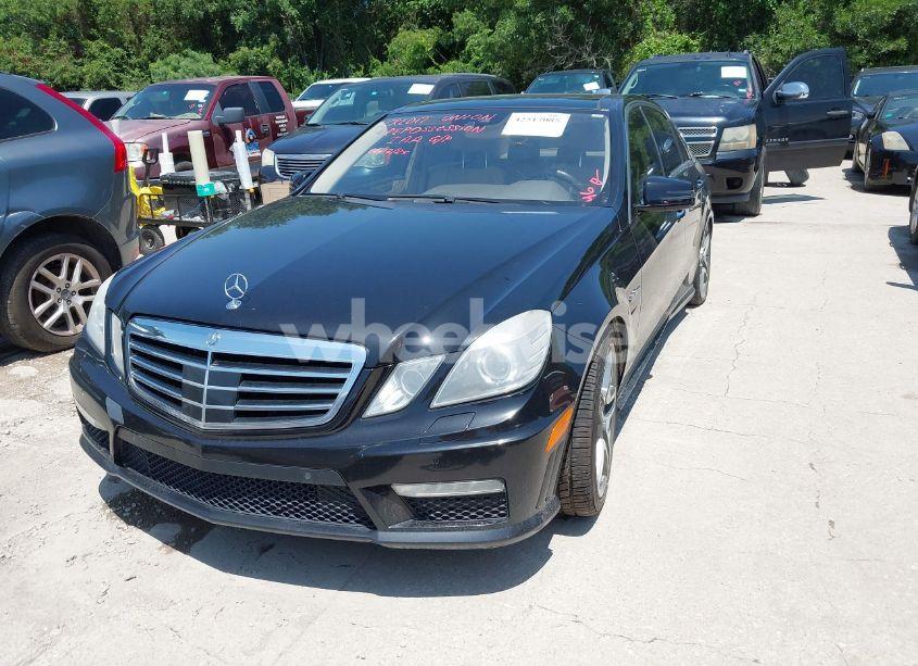 Photo 2 of 2010 Mercedes-benz E 63 AMG (VIN WDDHF7HB6AA119107)