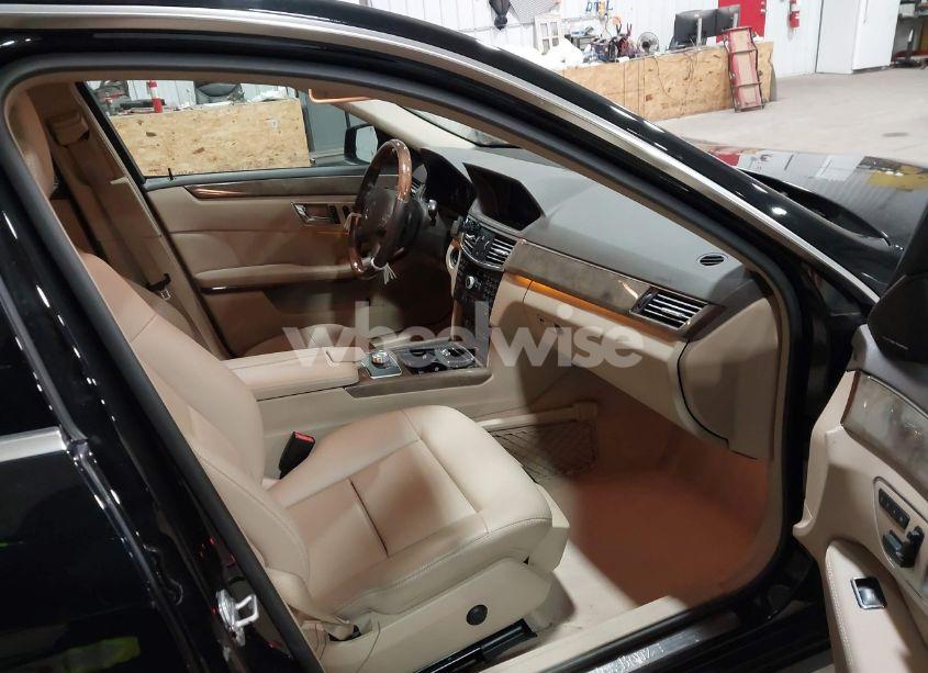 Photo 5 of 2010 Mercedes-benz E 350 4MATIC (VIN WDDHF8HB3AA145458)