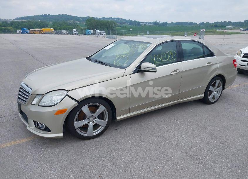 Photo 2 of 2010 Mercedes-benz E 350 4MATIC (VIN WDDHF8HB3AA148568)