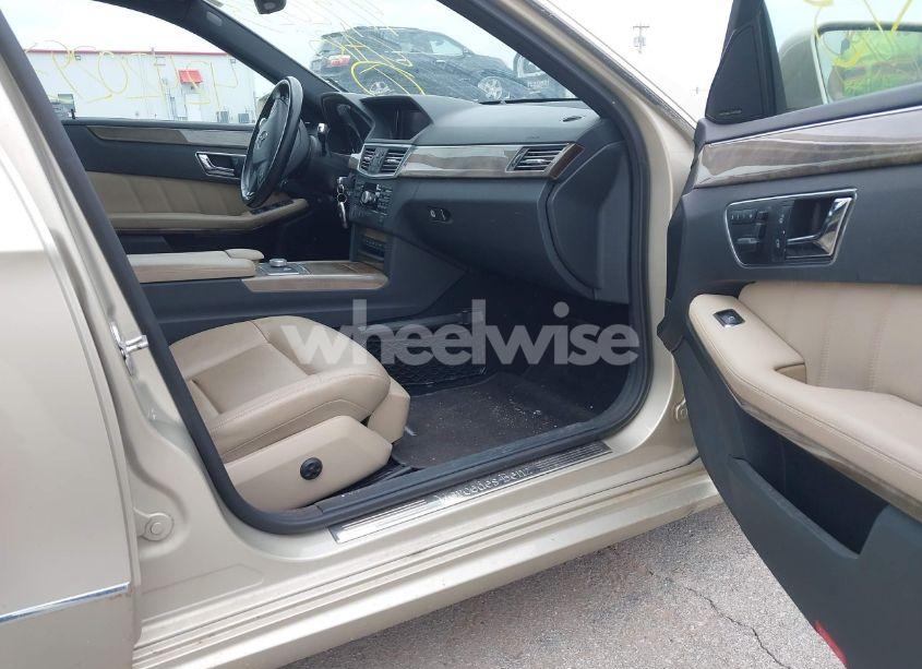 Photo 5 of 2010 Mercedes-benz E 350 4MATIC (VIN WDDHF8HB3AA148568)