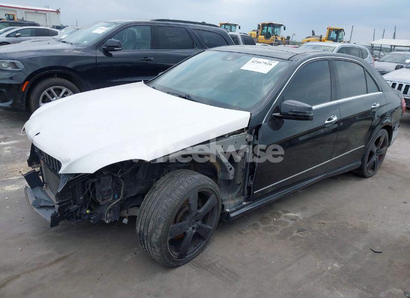 Photo 2 of 2010 Mercedes-benz E 350 4MATIC (VIN WDDHF8HB6AA222890)