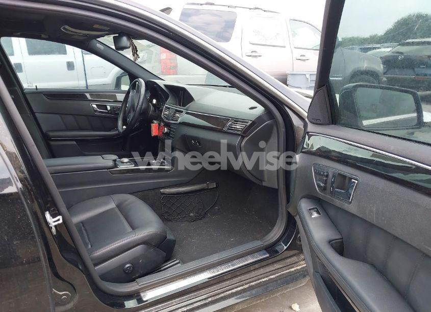 Photo 5 of 2010 Mercedes-benz E 350 4MATIC (VIN WDDHF8HB6AA222890)