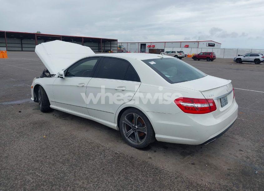 Photo 3 of 2010 Mercedes-benz E 350 4MATIC (VIN WDDHF8HB7AA074099)