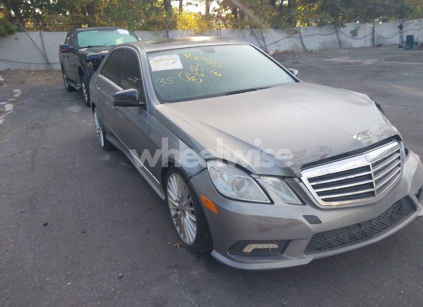 2011 Mercedes-benz E 350 4MATIC (VIN WDDHF8HB8BA421618) main photo
