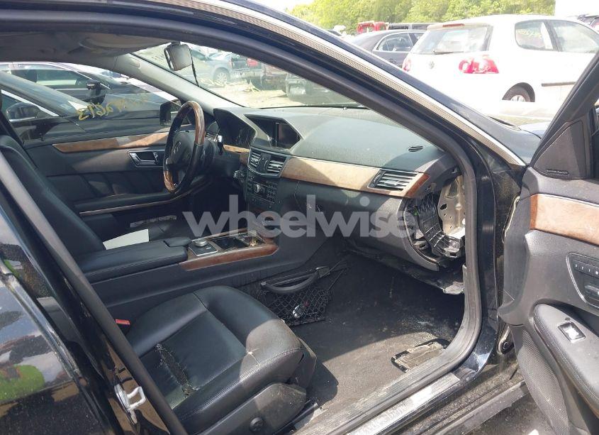 Photo 5 of 2011 Mercedes-benz E 350 4MATIC (VIN WDDHF8HB8BA464226)