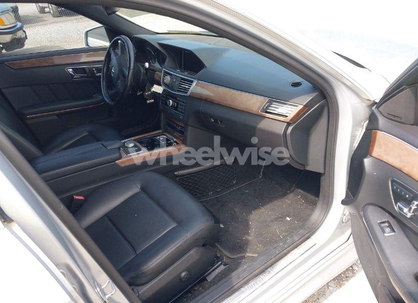 Photo 5 of 2011 Mercedes-benz E 350 4MATIC (VIN WDDHF8HB8BA482869)