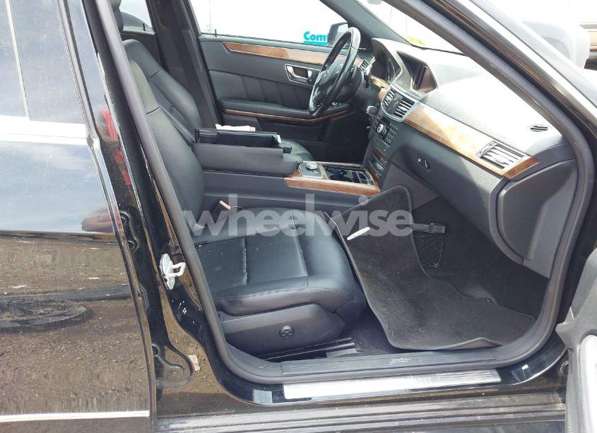 Photo 5 of 2010 Mercedes-benz E 350 4MATIC (VIN WDDHF8HBXAA053019)