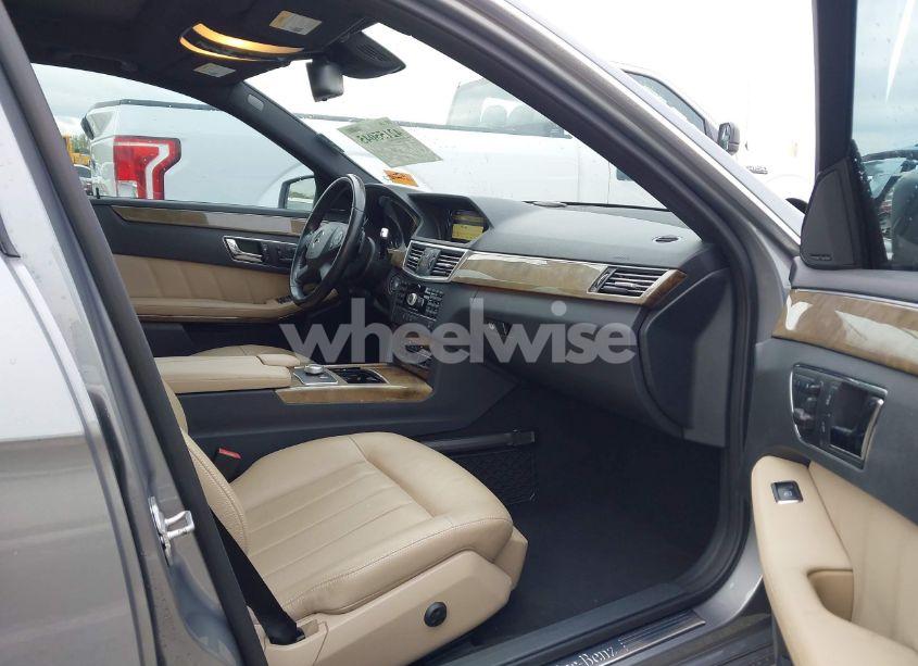 Photo 5 of 2011 Mercedes-benz E 350 4MATIC (VIN WDDHF8HBXBA338420)