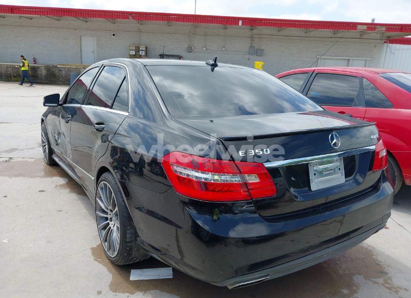 Photo 3 of 2012 Mercedes-benz E 350 4MATIC (VIN WDDHF8JB0CA625549)
