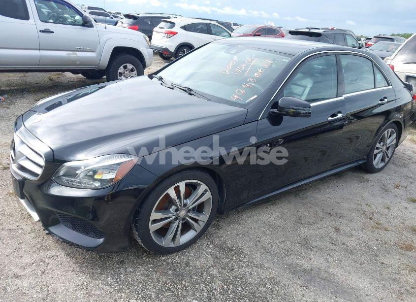 Photo 2 of 2014 Mercedes-benz E 350 4MATIC (VIN WDDHF8JB0EA907936)