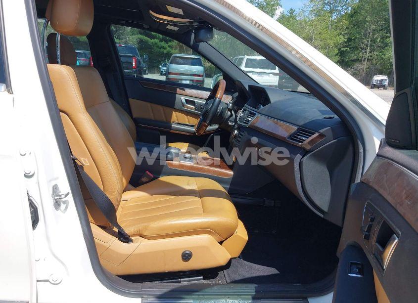 Photo 5 of 2013 Mercedes-benz E 350 4MATIC (VIN WDDHF8JB3DA763636)