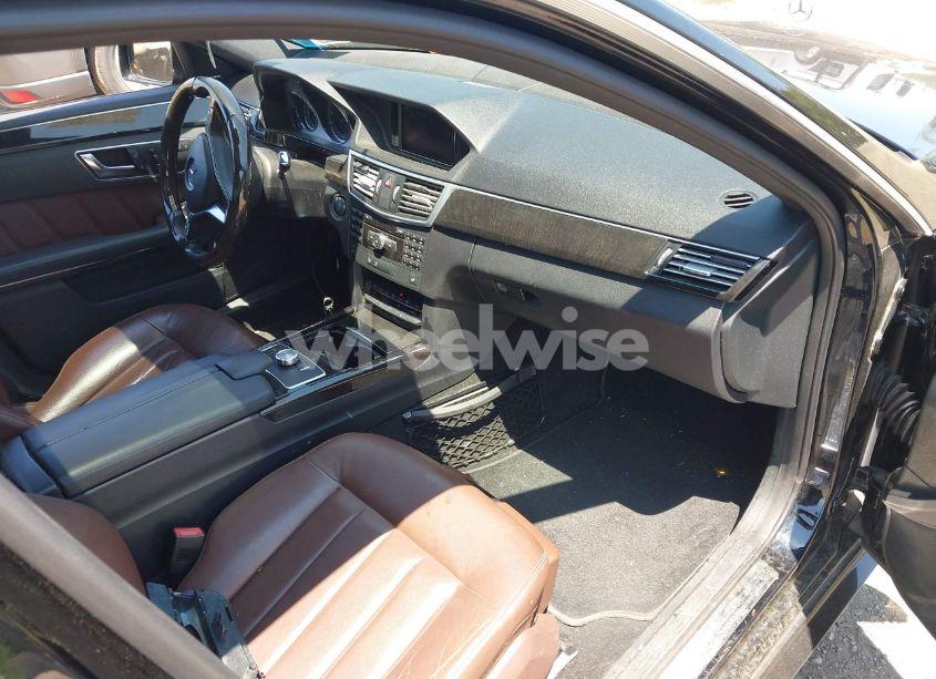 Photo 5 of 2013 Mercedes-benz E 350 4MATIC (VIN WDDHF8JB4DA724229)