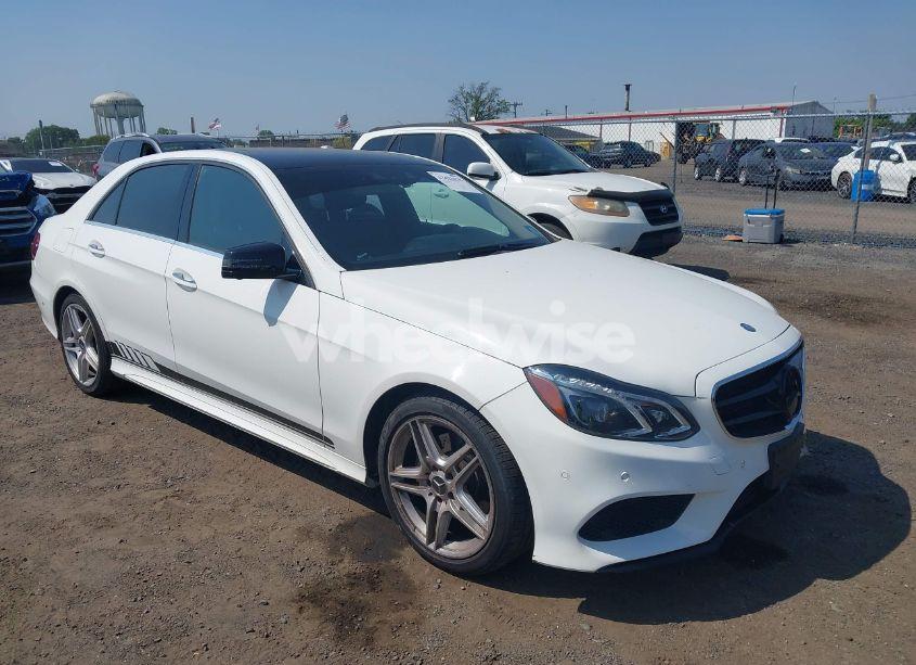 2014 Mercedes-benz E 350 4MATIC (VIN WDDHF8JB5EA875033) main photo