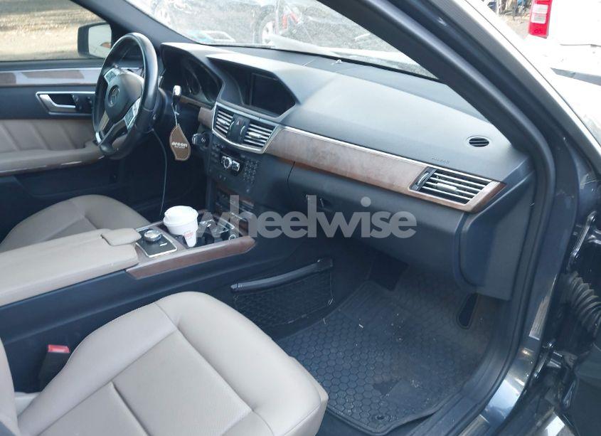 Photo 5 of 2013 Mercedes-benz E 350 4MATIC (VIN WDDHF8JB7DA771707)