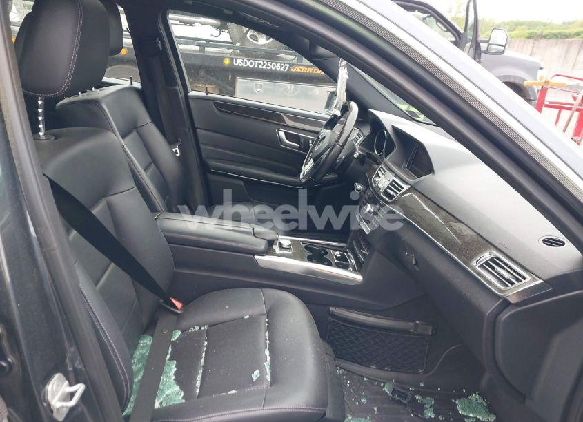 Photo 5 of 2014 Mercedes-benz E 350 4MATIC (VIN WDDHF8JB7EA775127)