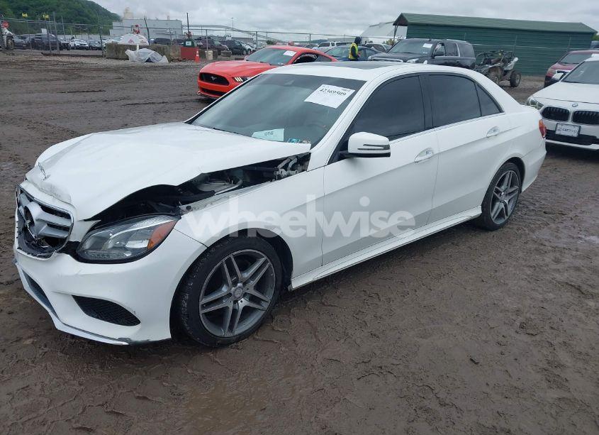 Photo 2 of 2014 Mercedes-benz E 350 4MATIC (VIN WDDHF8JB8EA965745)