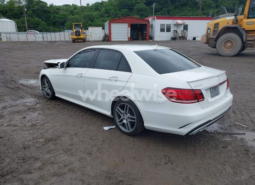 Photo 3 of 2014 Mercedes-benz E 350 4MATIC (VIN WDDHF8JB8EA965745)