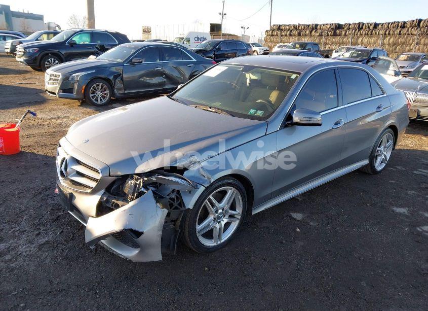 Photo 2 of 2014 Mercedes-benz E 350 4MATIC (VIN WDDHF8JB9EA803249)
