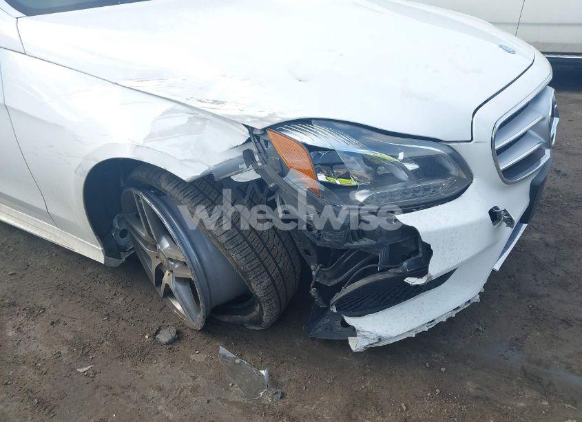 Photo 6 of 2014 Mercedes-benz E 350 4MATIC (VIN WDDHF8JB9EB026744)