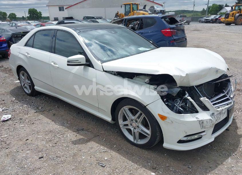 2012 Mercedes-benz E 350 4MATIC (VIN WDDHF8JBXCA631343) main photo