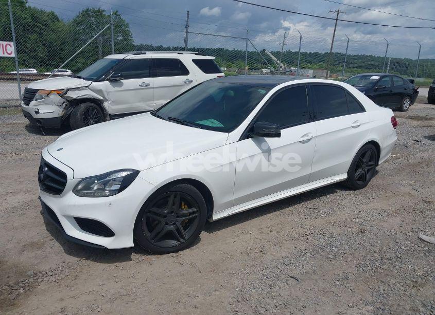 Photo 2 of 2014 Mercedes-benz E 350 4MATIC (VIN WDDHF8JBXEA838754)