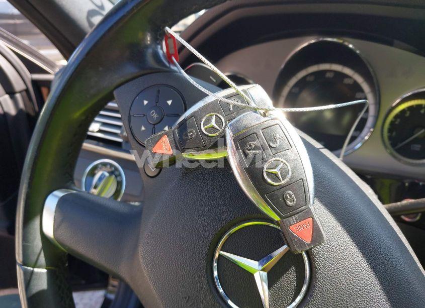 Photo 11 of 2010 Mercedes-benz E 550 4MATIC (VIN WDDHF9AB0AA125460)