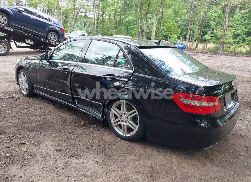 Photo 3 of 2010 Mercedes-benz E 550 4MATIC (VIN WDDHF9AB0AA125460)