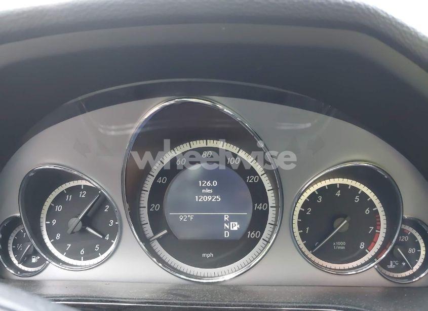 Photo 7 of 2010 Mercedes-benz E 550 4MATIC (VIN WDDHF9AB0AA125460)