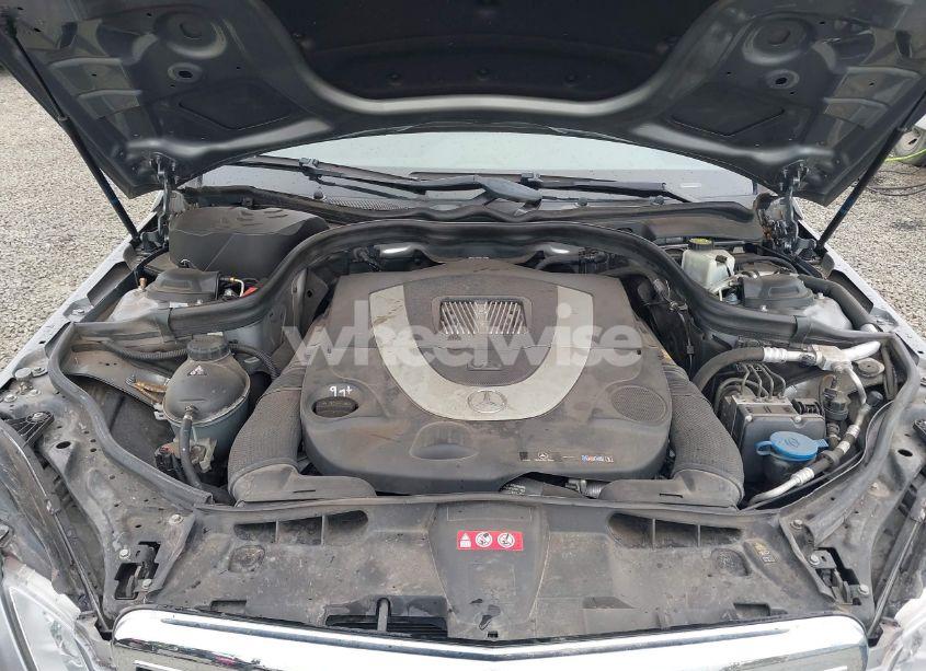 Photo 10 of 2011 Mercedes-benz E 550 4MATIC (VIN WDDHF9AB0BA344677)