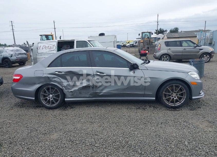 Photo 13 of 2011 Mercedes-benz E 550 4MATIC (VIN WDDHF9AB0BA344677)