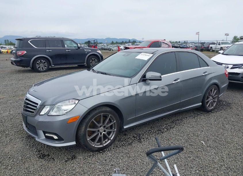 Photo 2 of 2011 Mercedes-benz E 550 4MATIC (VIN WDDHF9AB0BA344677)