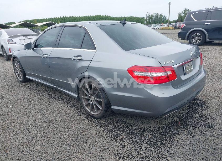 Photo 3 of 2011 Mercedes-benz E 550 4MATIC (VIN WDDHF9AB0BA344677)