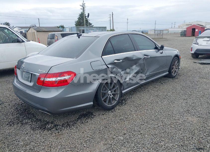 Photo 4 of 2011 Mercedes-benz E 550 4MATIC (VIN WDDHF9AB0BA344677)